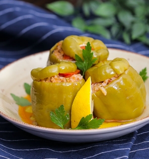 ZEYTİNYAĞLI BİBER DOLMASI
